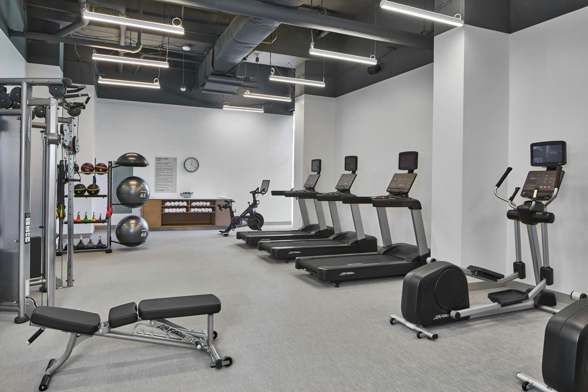 Отель Element Atlanta Perimeter Center Данвуди Экстерьер фото